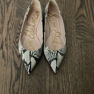 Sam Edelman size 8 flat